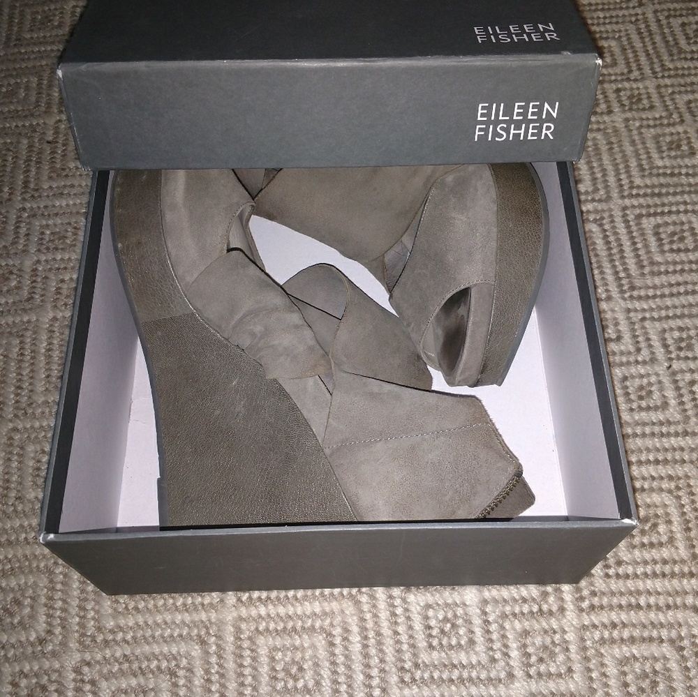 Eileen Fisher wedges with back zipper